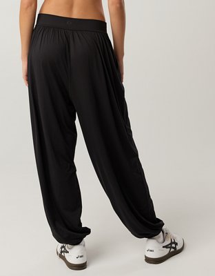 OFFLINE By Aerie The Hugger Go With The Flow Jogger
