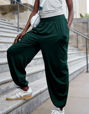 OFFLINE By Aerie The Hugger Go With The Flow Jogger