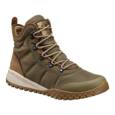 columbia mens boots