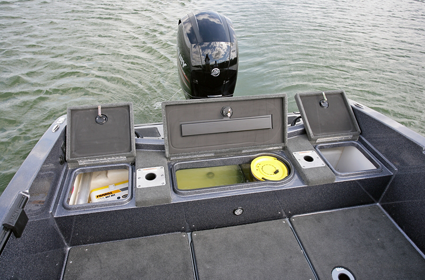 189 Pro-V GL Aft Storage Compartments Open