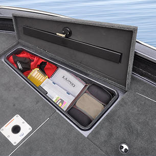 219-Pro-V-GL-Bow-Deck-Starboard-Storage-Compartment