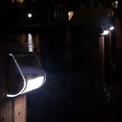 SOLAR SIDE MOUNT DOCK LED