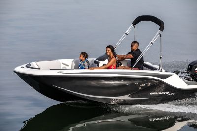 Element M15 Bayliner Boats