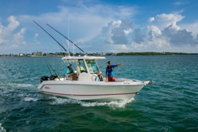 250 Outrage Center Console Fishing Boat Boston Whaler