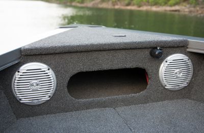 Lowe Boats Deep VFish Ski Feature Image  10