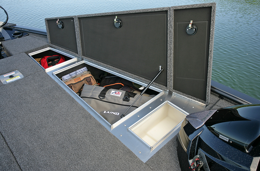 Pro-V Musky Bow Deck Starboard Storage Compartments and Livewell