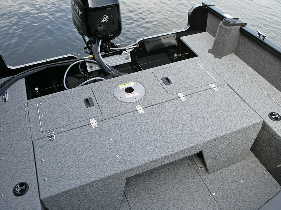 Rebel-XL-Sport-SS-Aft-Deck-with-Optional-Flip-Bench-Down