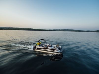 Lowe SF Pontoon