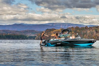 H22 Heyday Wake Boats