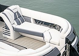 Grand Mariner 250 Port Bow Lounger in Moonlight Gray Pillowtop