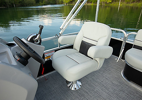 2020 Lowe Ultra 202 Fish Cruise Helm Seat