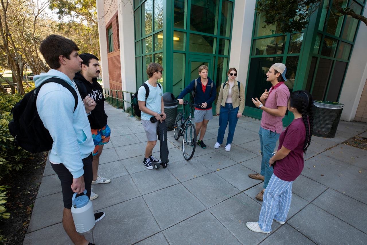 University of South Florida Cru ministry. Cory Miller and Lia are witnessing to students on campus. 