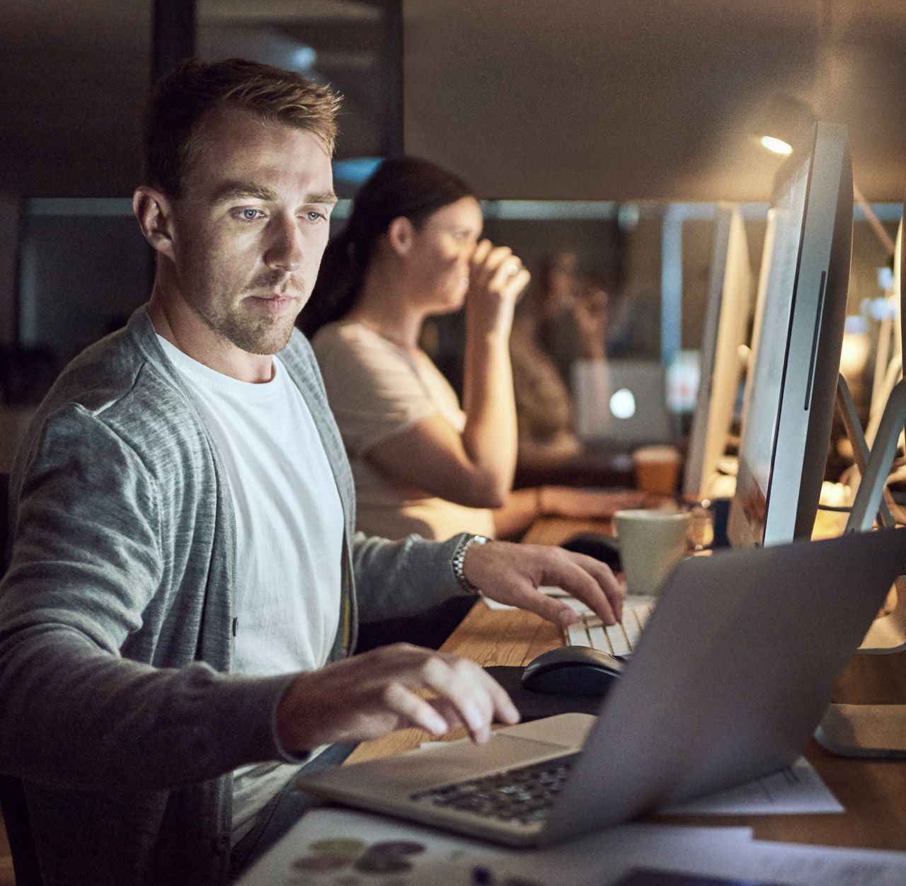 Leading International Services