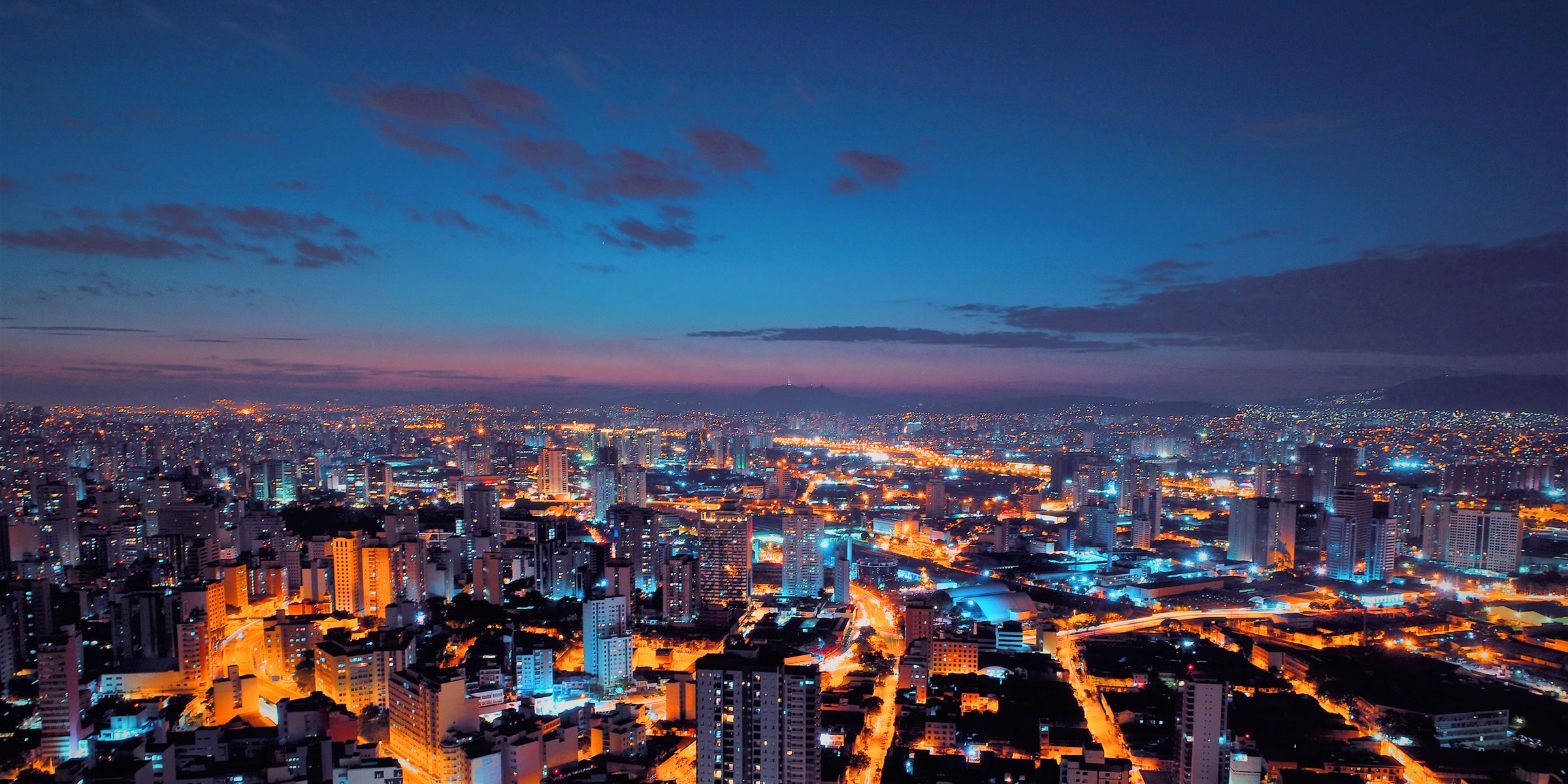 a city full of buildings at night