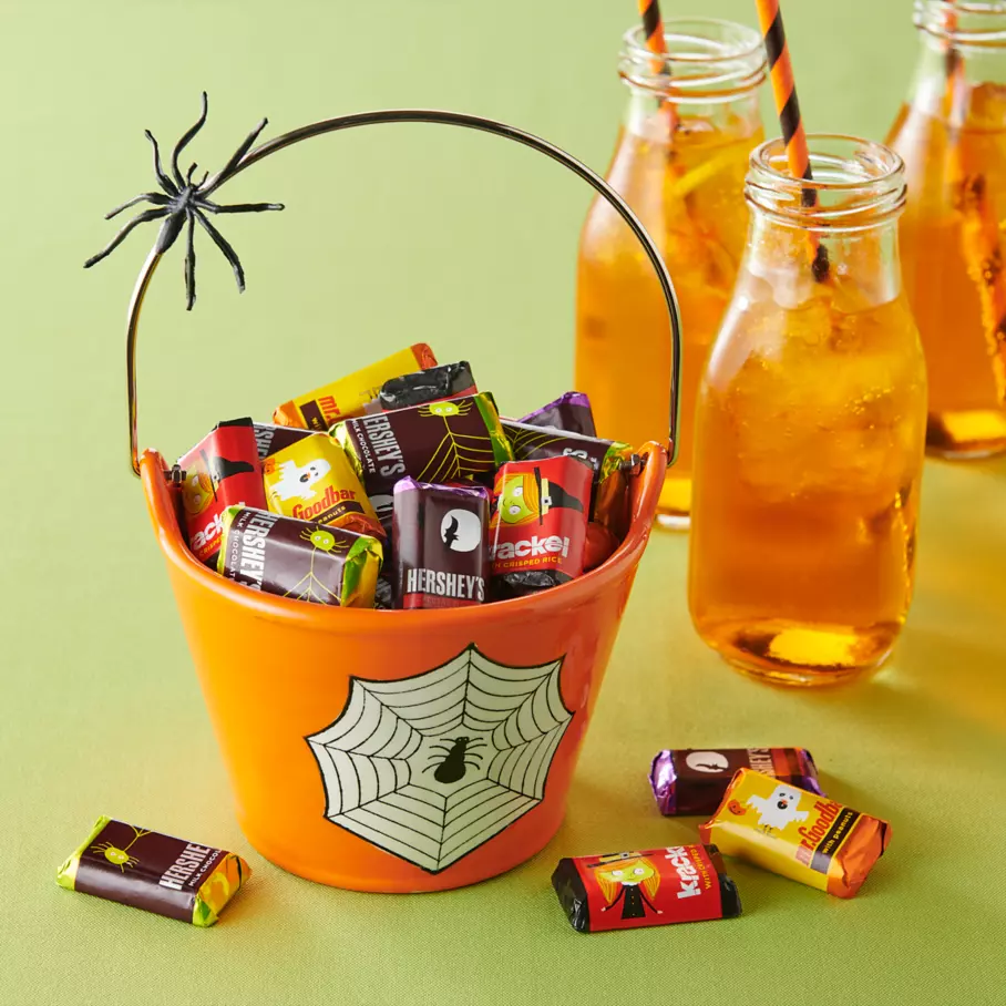HERSHEY'S Halloween Miniatures inside bucket