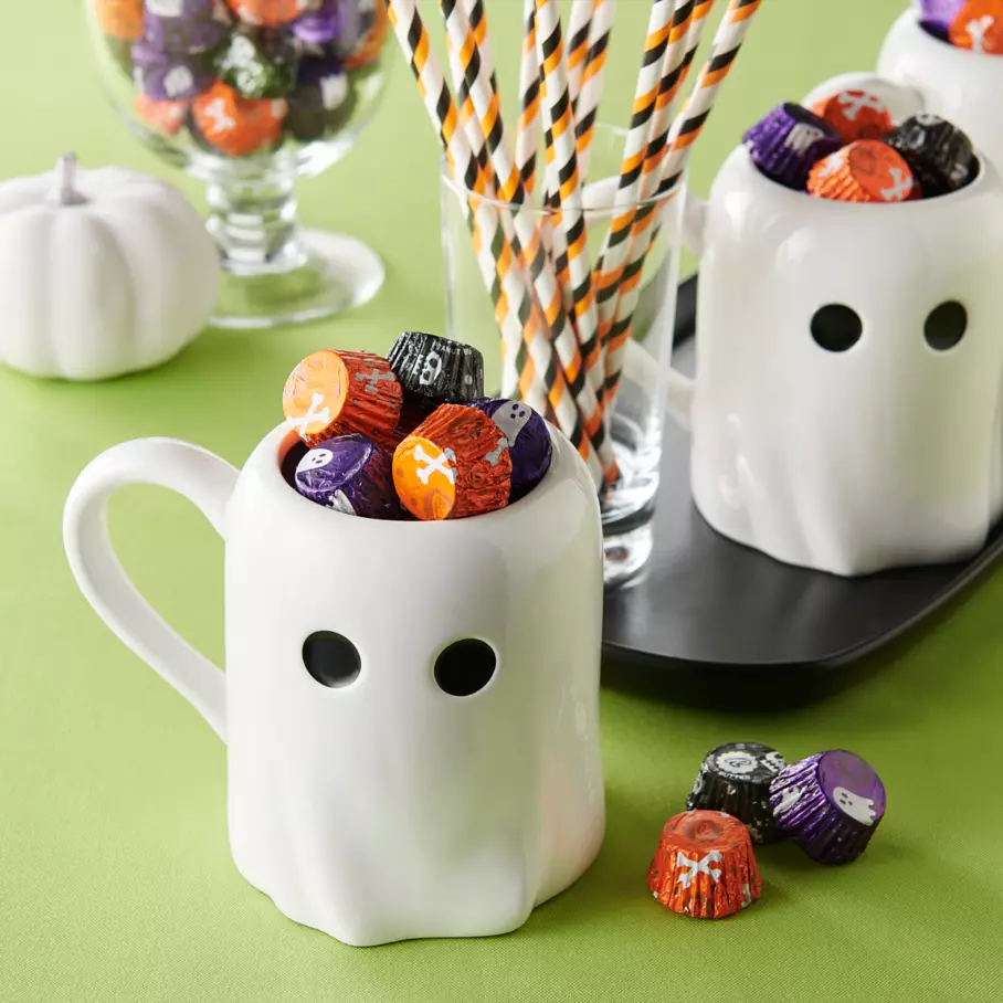 REESE'S Miniatures Peanut Butter Cups inside ghost mugs