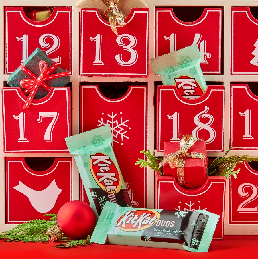 KIT KAT® DUOS Candy Bars inside holiday calendar drawers