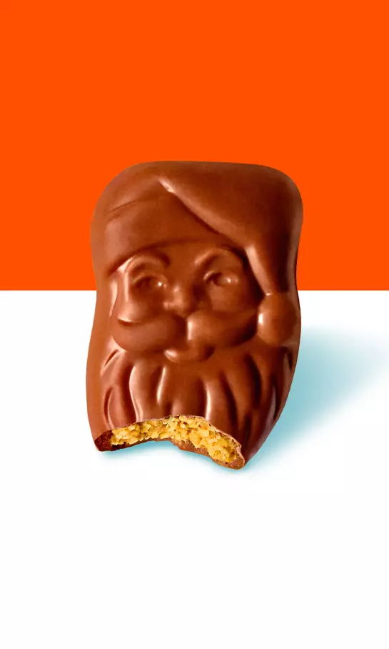 REESE'S Milk Chocolate Peanut Butter Santas, 9.1 oz bag - Out of Package