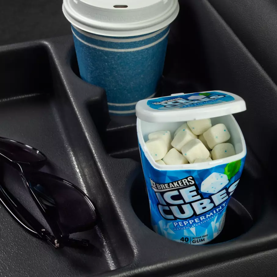 ucebreakers ice cubes gum container in car cupholder