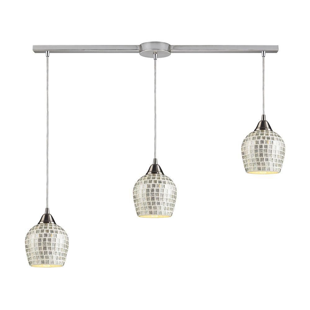 Titan Lighting Luminaire linéaire suspendu à 3 ampoules au fini nickel satiné Titan Lighting Luminaire linéaire suspendu à 3 ampoules au fini nickel satiné