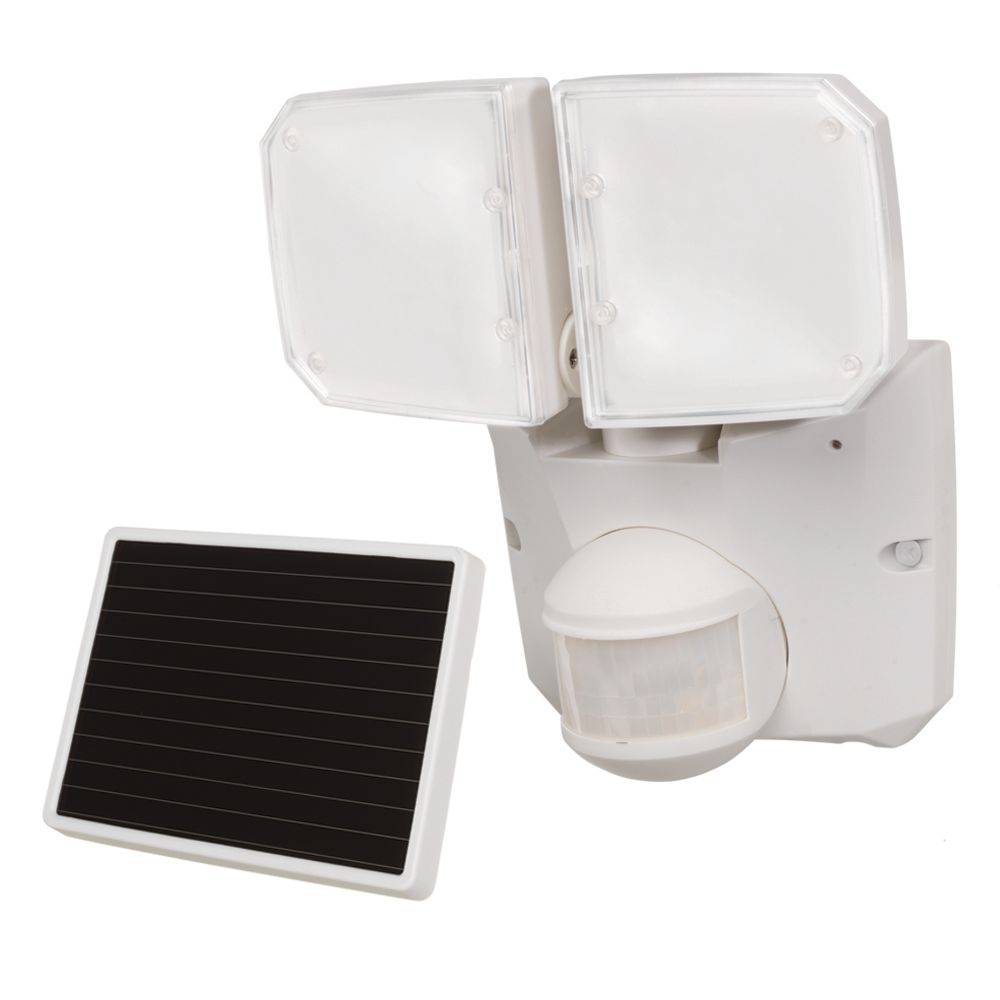 Defiant 180 Solar LED Twin Motion fixture, 520 Lumens, 5000K, White
