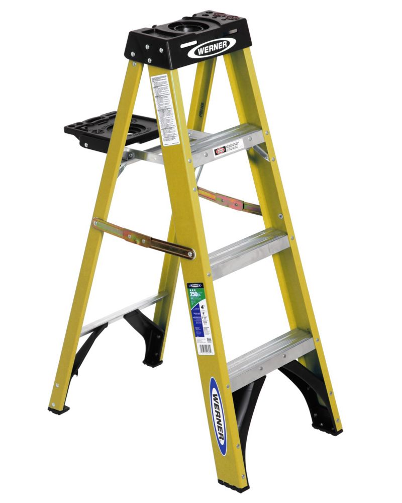 Werner 4 Feet Fibreglass G2 Stepladder With Tray The Home Depot Canada