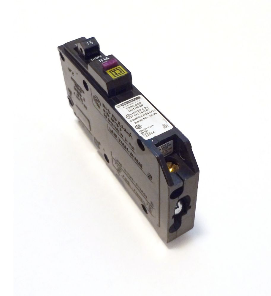 Single Pole 15 Amp QO Dual Function Combination CAFI/GFI Plug-On Circuit Breaker Single Pole 15 Amp QO Dual Function Combination CAFI/GFI Plug-On Circuit Breaker