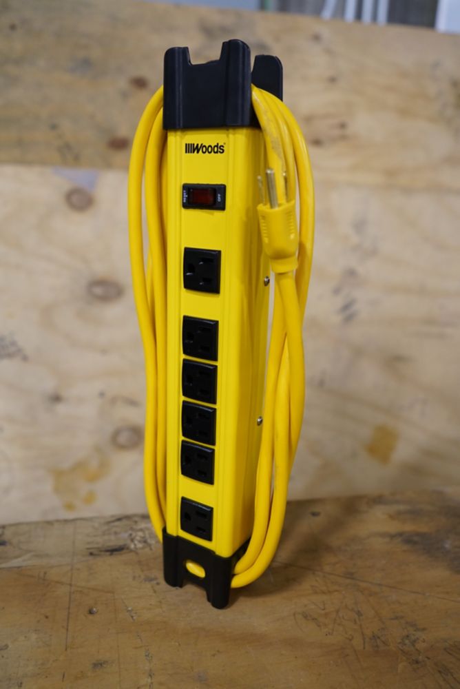 Southwire 15 ft. 6 Outlet Metal Power Strip The Home Depot Canada
