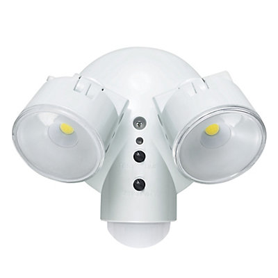 Globe Electric Led For Life 29w 180 Degree White Dusk To Dawn Motion Globe Electric Led For Life 29w 180 Degree White Dusk To Dawn Motion Outdoor Security Light The Home Depot Canada