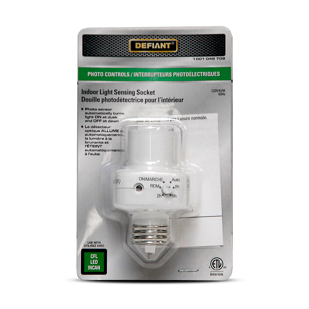 Defiant Light Sensing socket with photocell | The Home Depot Canada