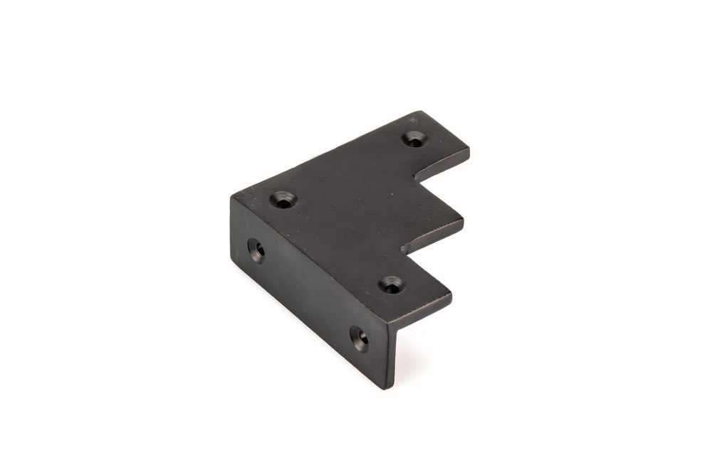 Richelieu Traditional Decorative Corner Bracket For Barn Door 9542