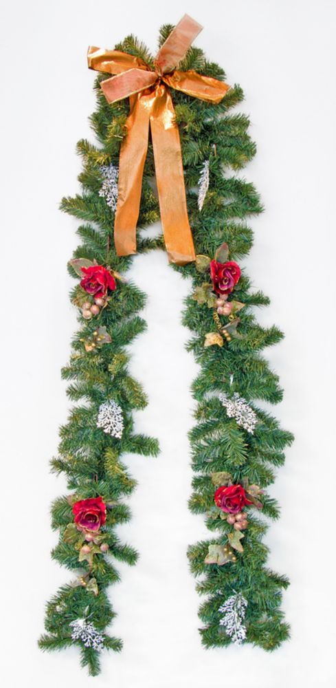 Christmas Wreaths & Garlands | The Home Depot Canada