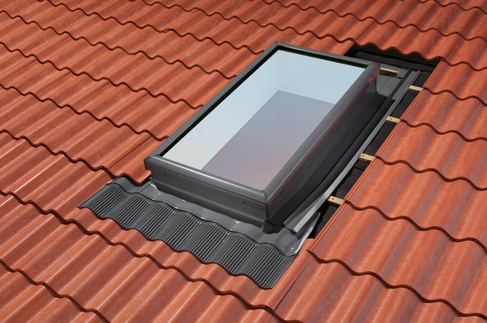 VELUX Engineered Step Flashing for Roof Windows UK04 size The Home