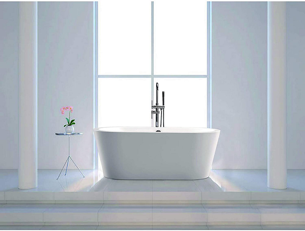 Freestanding Acrylic Bathtub With Polished Chrome Round Overflow And Pop Up Drain 6812