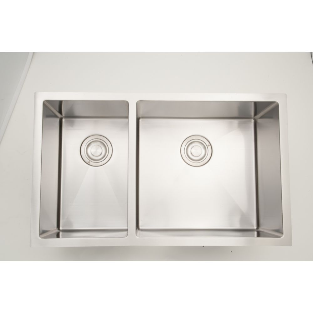 32 Inch W 70 30 Double Bowl Undermount Kitchen Sink For A Deck Mount Drilling