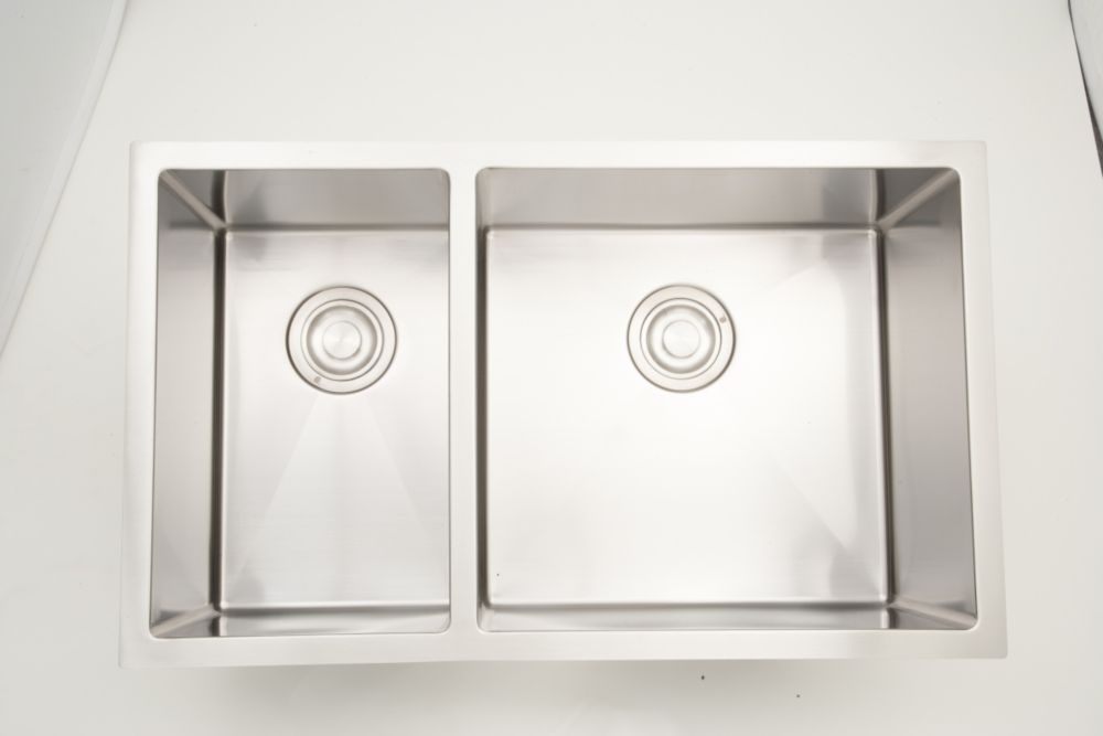 32 Inch W Double Bowl Undermount Stainless Steel Kitchen Sink For A Wall Mount Drilling