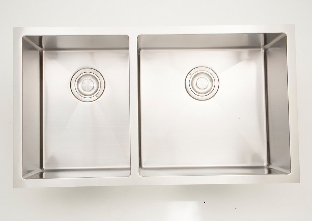 33 Inch W Double Bowl Undermount Kitchen Sink For A Wall Mount Drilling With 3 44 Cu Ft