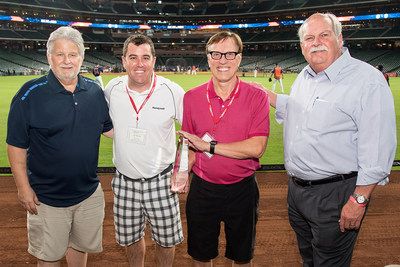 Honeywell Homes Receive Partners of Choice Award for 11th Time from David Weekley Homes. Pictured (left to right) are Bill Justus with David Weekley Homes, Honeywell s AJ Smith and Russ Cranston, and David Weekley. (PRNewsfoto/Honeywell)