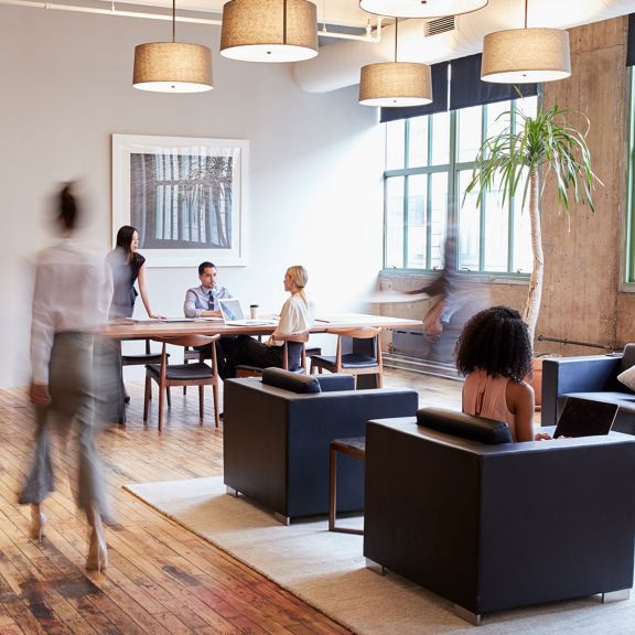 ex-or-people-in-lobby-946x946.jpg