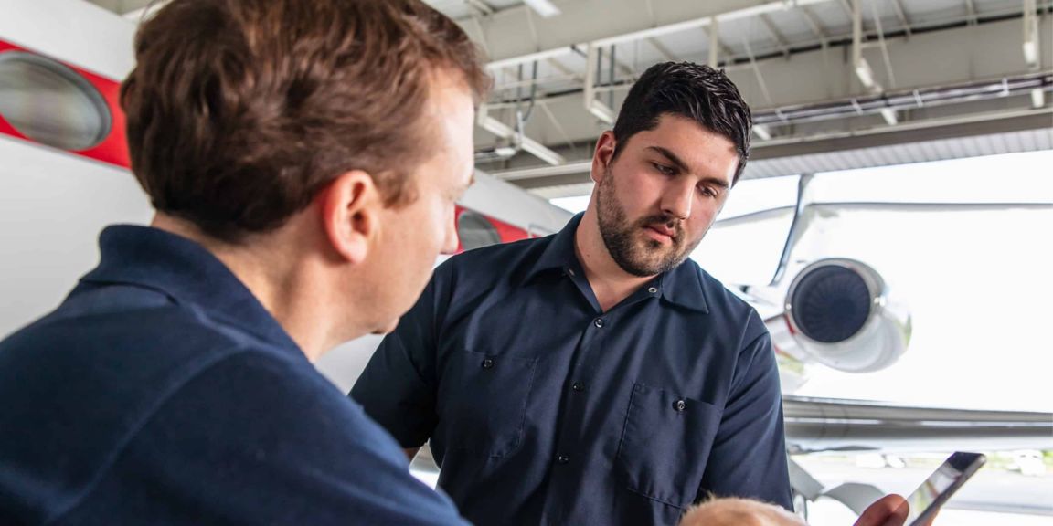 Maintenance airplane on ipad app