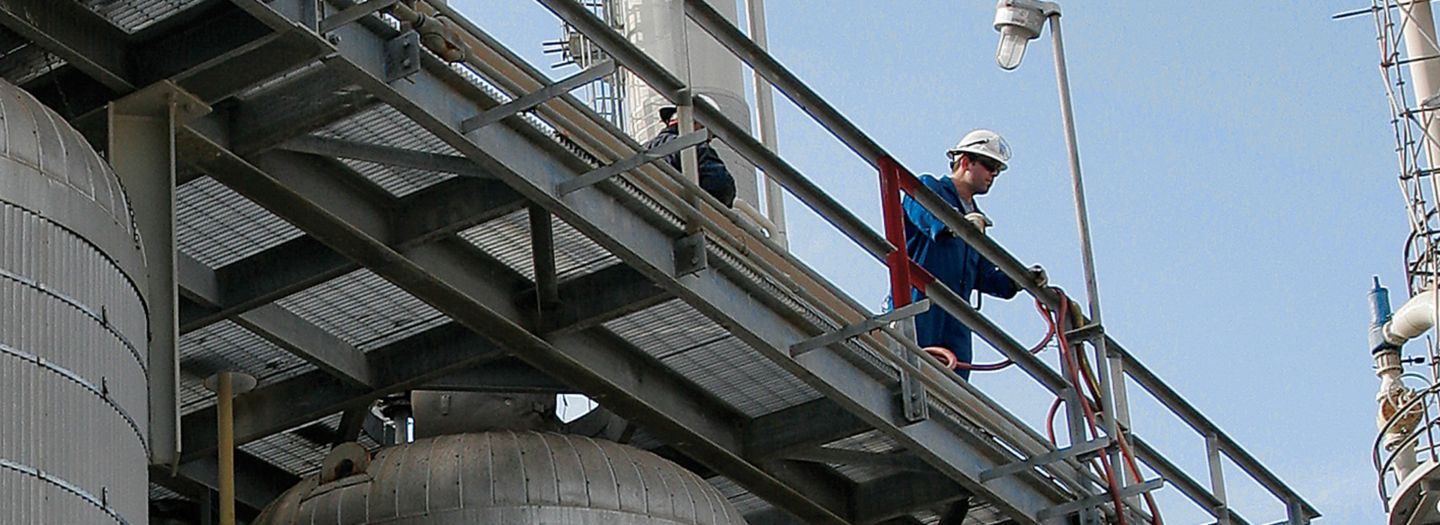 Aftermarket  | workers on site