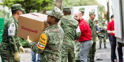 Honeywell donated $400,000 in personal protective equipment to the Mexico Secretaría de la Defensa Nacional to support rescue and relief efforts following this week s devastating earthquake in Mexico. (PRNewsfoto/Honeywell)