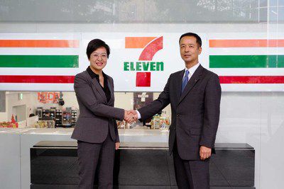 From Right. Mr. Hisashi Ohashi, Head of Construction & Equipment Department, Director & Executive Officer, Seven-Eleven Japan and Anna An, Vice President and general manager of Honeywell s Advanced Materials, Asia Pacific.
