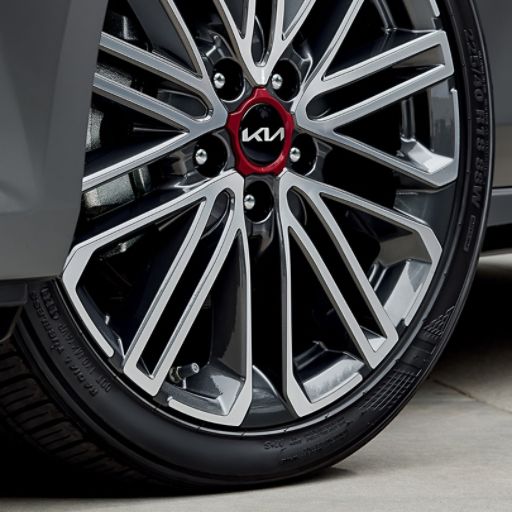 2024 Kia Forte Alloy Wheel Close-Up
