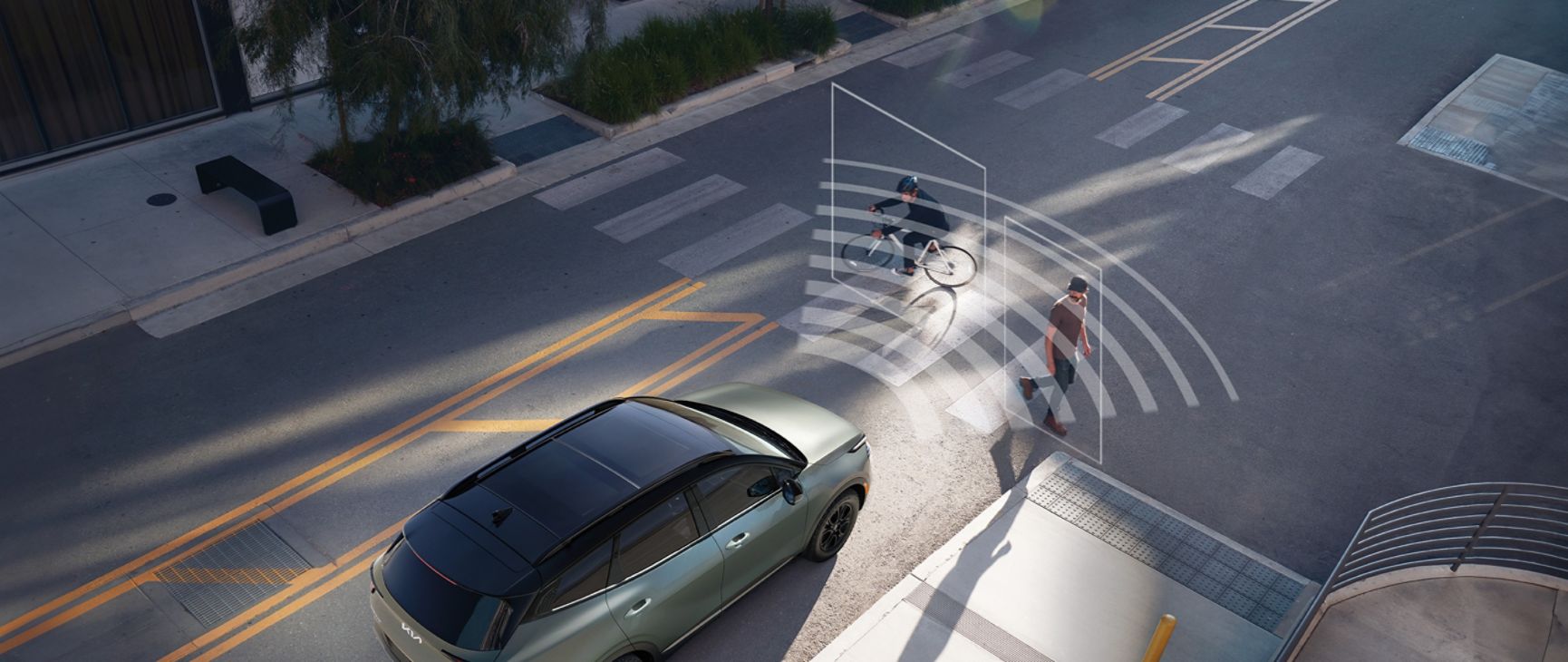 2023 Kia Seltos Stopped At an Intersection Detecting Pedestrians Using Forward Collision-Avoidance Assist