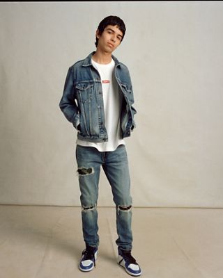 THE VINTAGE FIT TRUCKER JACKET | Off the Cuff