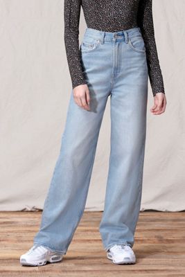 classic levi mom jeans