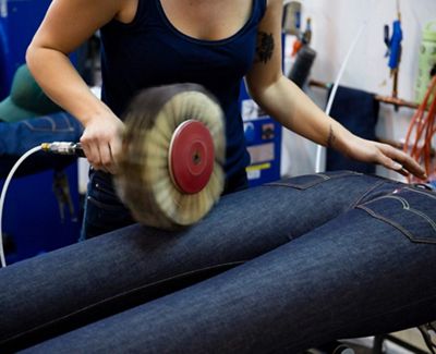 What Are Waterless Jeans? Levi's® Water