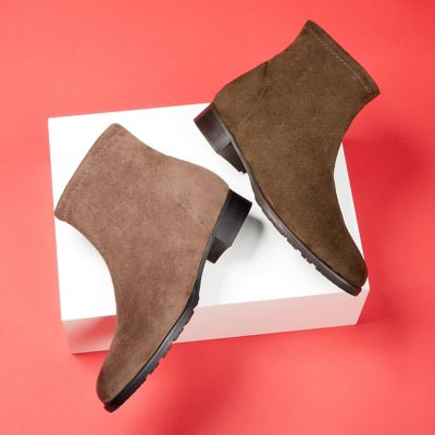 Ron White Women's Shoes & More Up to 60% Off