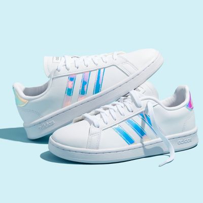 Sneaker Shop: Lifestyle Pairs for Her Up to 60% Off